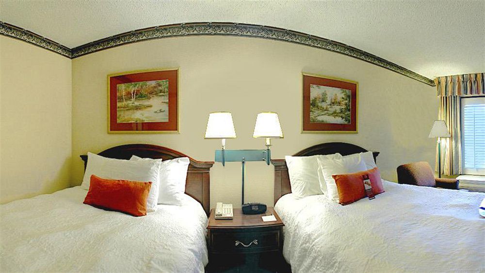 Hampton Inn Dalton Exteriör bild