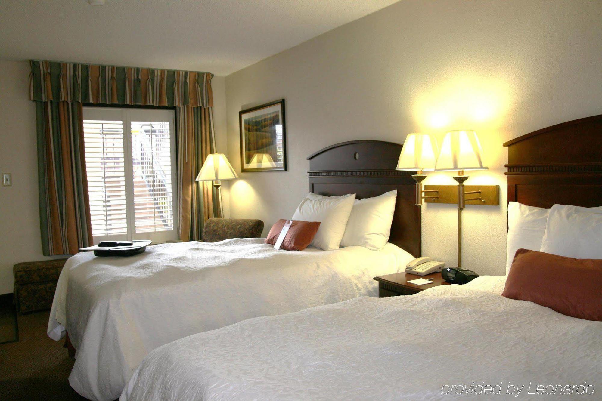 Hampton Inn Dalton Exteriör bild